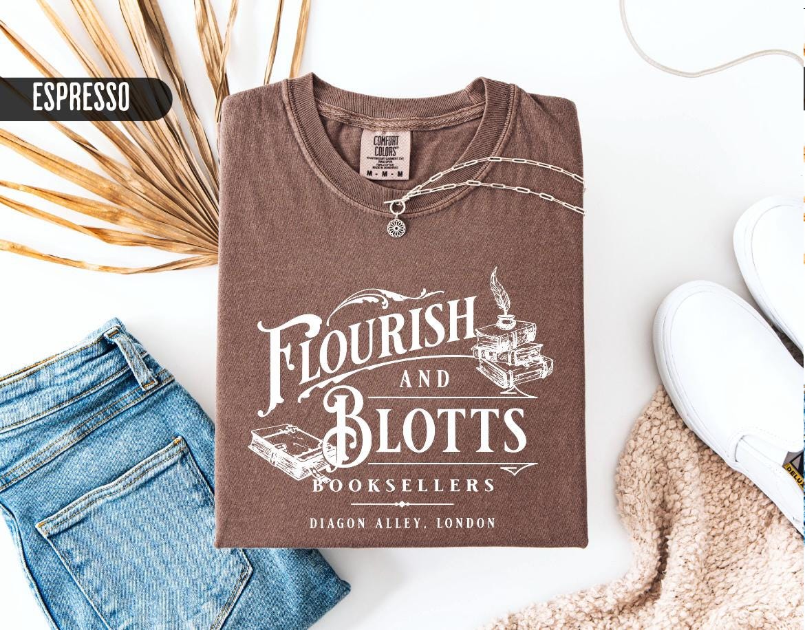 Flourish and Blotts Bookstore T-shirt | Wizarding World | Universal trip shirt